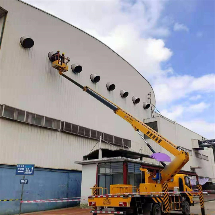 滑县高空作业车出租服务：专业广告牌安装解决方案